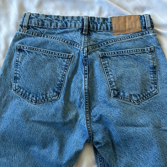 Zara blue high rise mom jeans - Picture 4 of 5